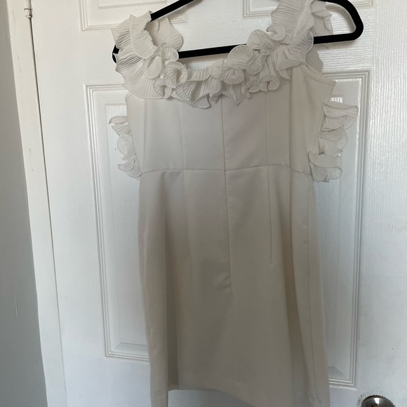 3d floral strapless mini white dress - Picture 3 of 4